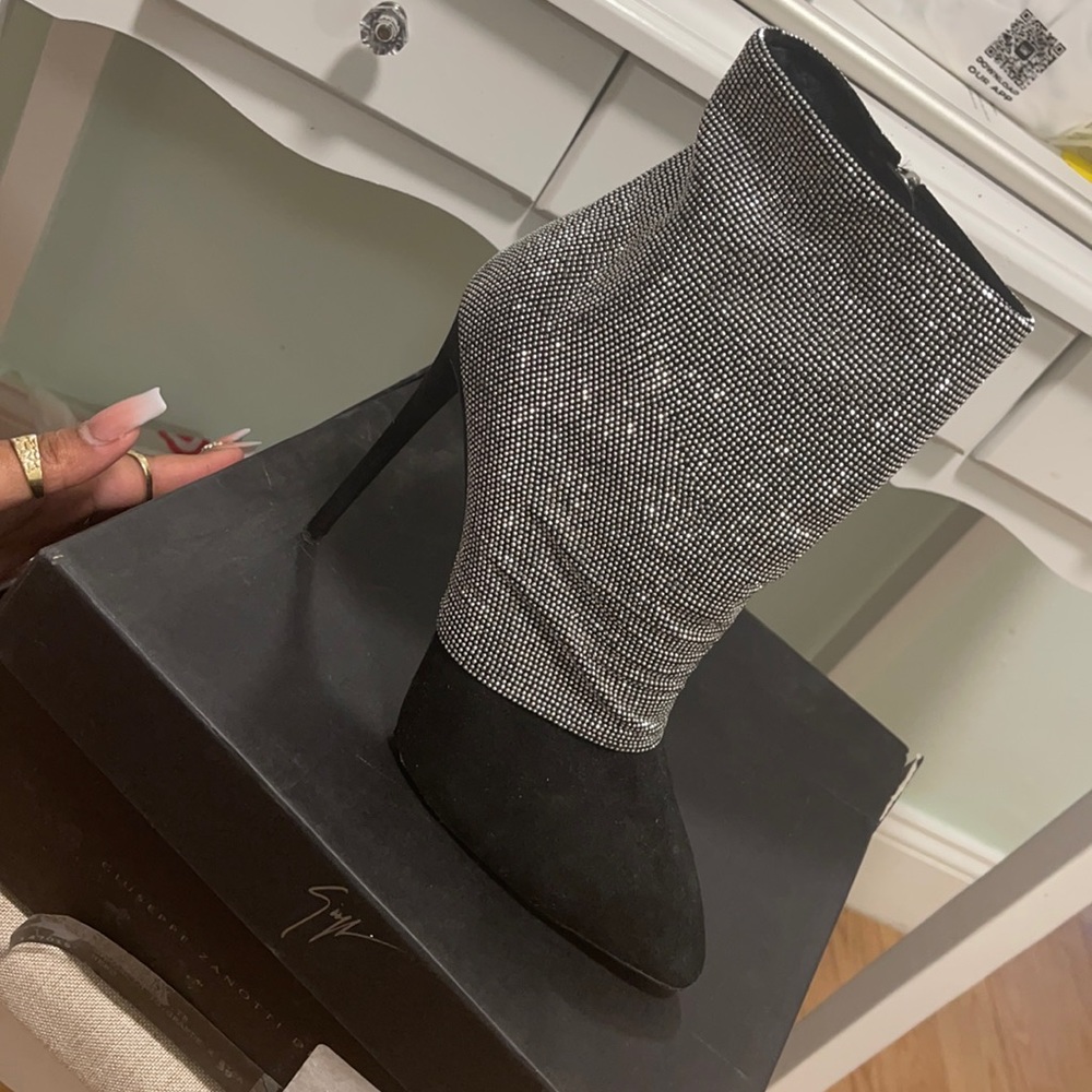 Giuseppe zanotti dazzling heels! AUTHENTIC.